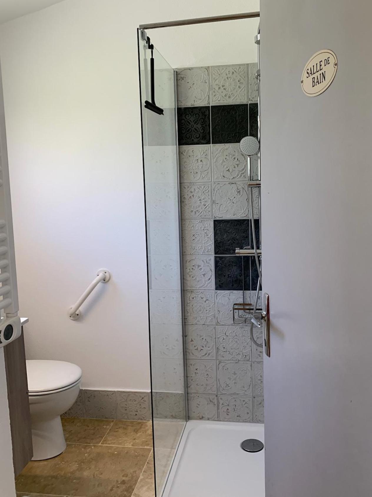 Gite La Loge 142 Route De Carpentras 84210 Venasque Eksteriør billede